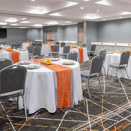Hampton Inn Olathe 