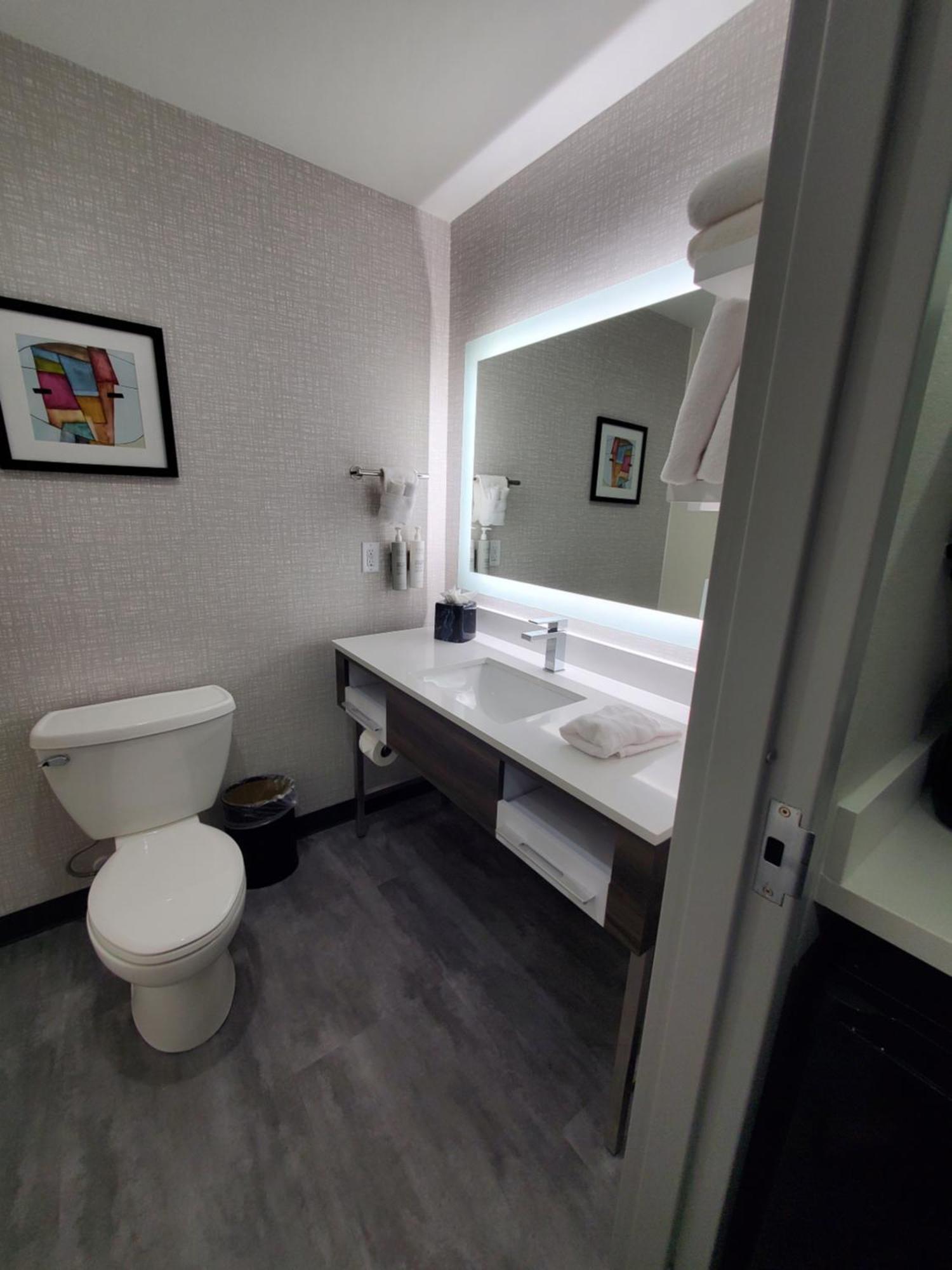 Hampton Hotel Olathe